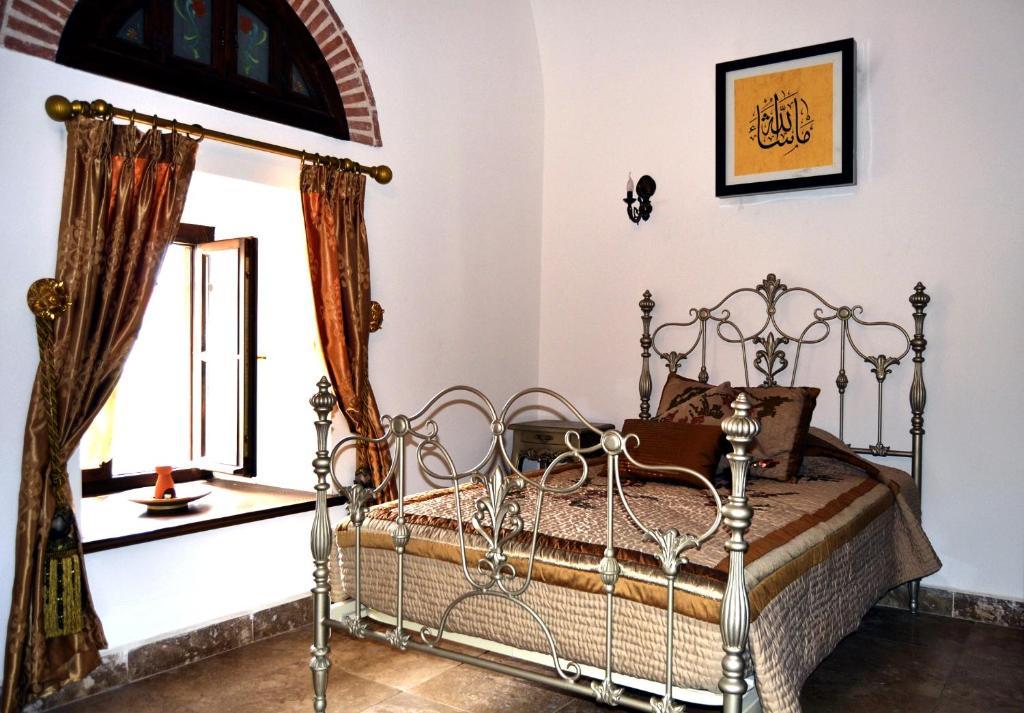 Cesme Kanuni Kervansaray Historical Hotel Zimmer foto